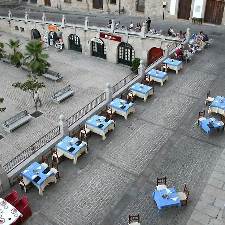 Plaza Mayor Trujillo Rooms
